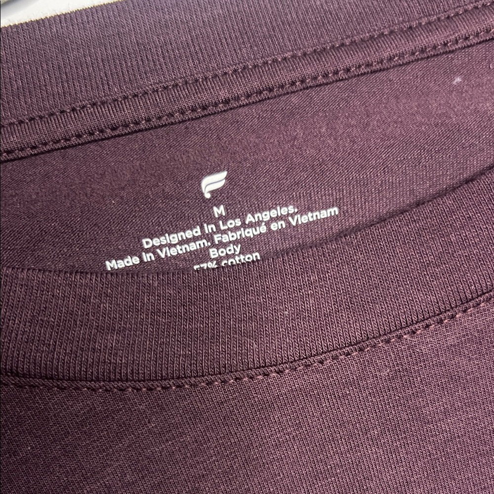 Fabletics Deep Purple Short Sleeve Tee Men’s size M - Picture 2 of 5